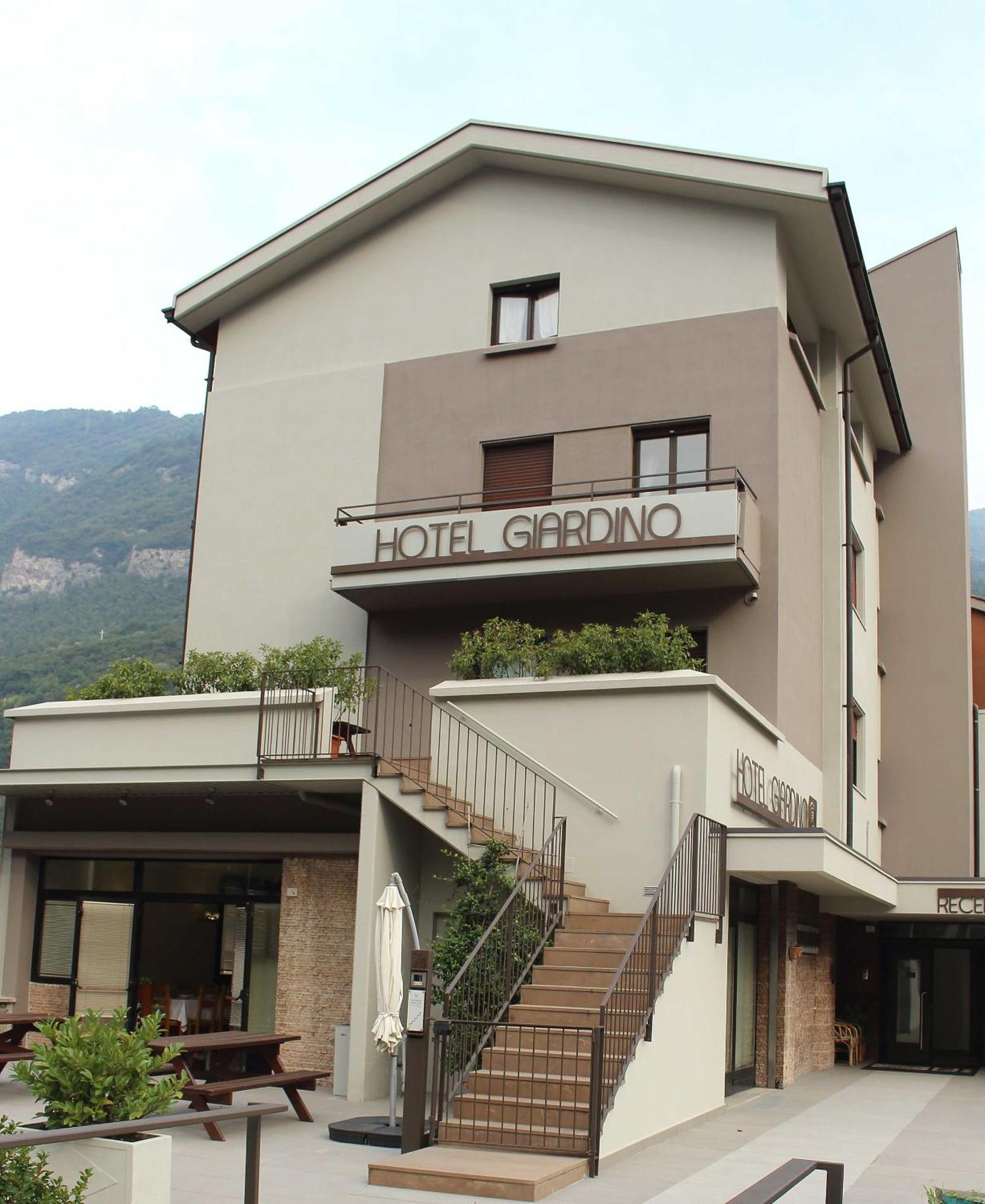 Hotel Giardino Breno Exterior foto